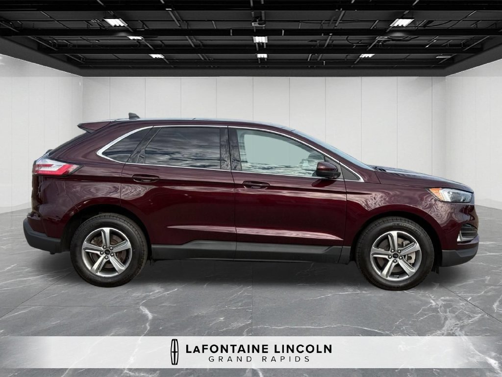 Used 2024 Ford Edge SEL w/ Convenience Package AWD/4WD image 6