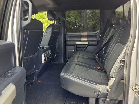 Used 2022 Ford F350 Lariat w/ Tremor Off-Road Package AWD/4WD image 11