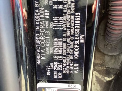 Used 2025 Kia Niro LX FWD image 10