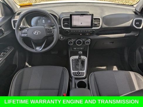 Used 2025 Hyundai Venue Limited FWD image 16