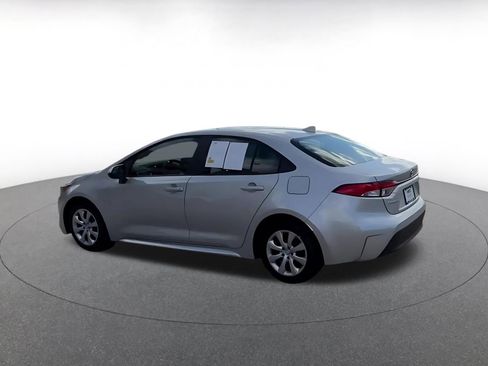 Used 2025 Toyota Corolla LE image 10