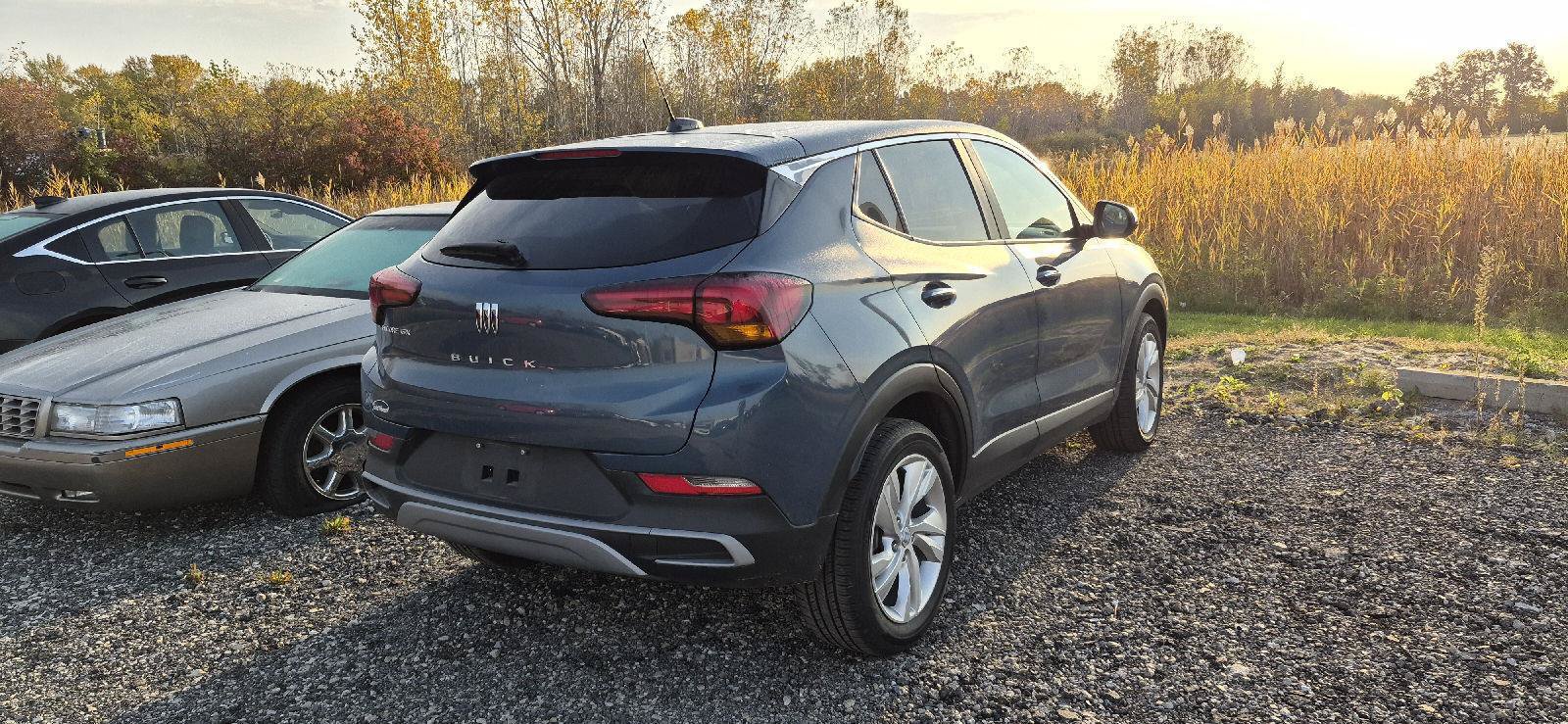 Used 2024 Buick Encore GX Preferred w/ Comfort Package FWD image 3