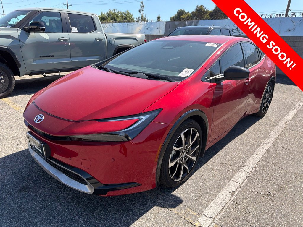 Used 2026 Toyota Prius Plug-In Hybrid FWD image 2