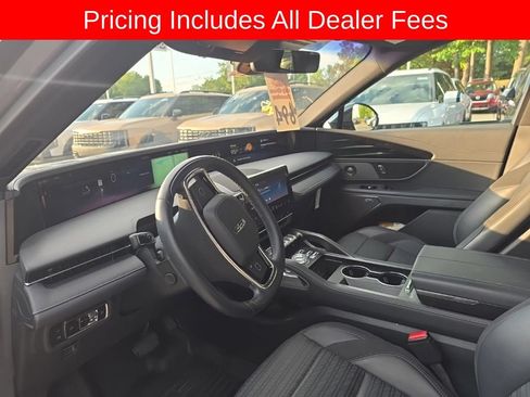 Used 2024 Lincoln Nautilus Reserve w/ Equipment Group 202A AWD/4WD image 14