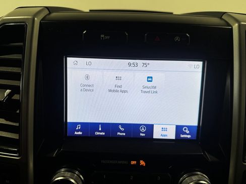 Used 2019 Ford F150 Lariat w/ Equipment Group 502A Luxury AWD/4WD image 29