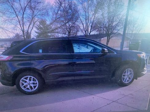 Used 2024 Ford Edge SEL image 9