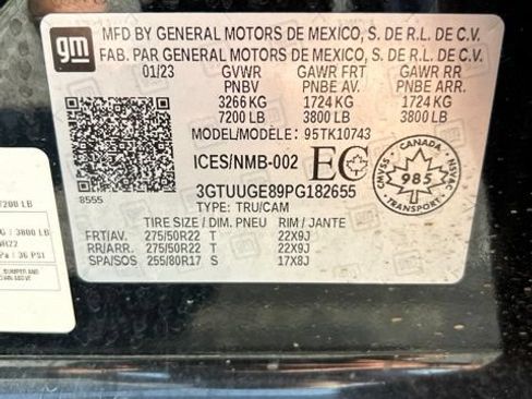 Used 2023 GMC Sierra 1500 Denali w/ Denali Reserve Package AWD/4WD image 12