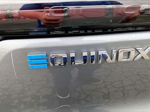 New 2026 Chevrolet Equinox EV LT FWD image 9