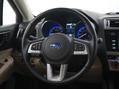 Used 2016 Subaru Outback 2.5i Limited AWD/4WD image 18