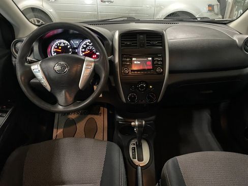 Used 2016 Nissan Versa SV image 7