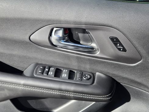 New 2026 Chrysler Pacifica Select image 22