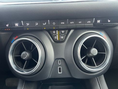 Used 2024 Chevrolet Blazer LT w/ Convenience Package image 14