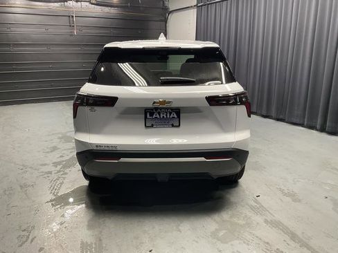 New 2026 Chevrolet Equinox LT w/ Safety and Technology Package image 5