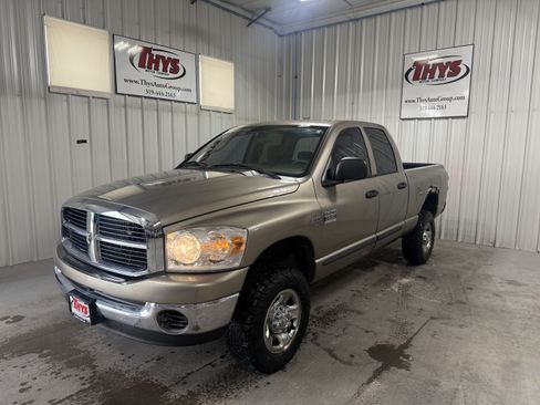 Used 2007 Dodge Ram 2500 Truck SLT AWD/4WD image 12