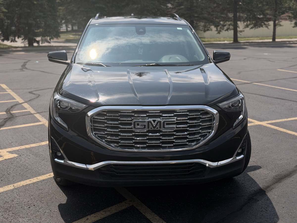 Used 2021 GMC Terrain SLE w/ Driver Convenience Package AWD/4WD image 10