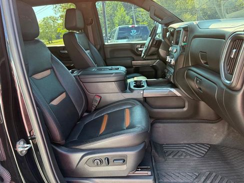 Used 2020 GMC Sierra 2500 AT4 w/ AT4 Premium Package AWD/4WD image 16