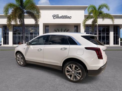 Certified 2024 Cadillac XT5 Premium Luxury w/ Technology Package FWD image 10
