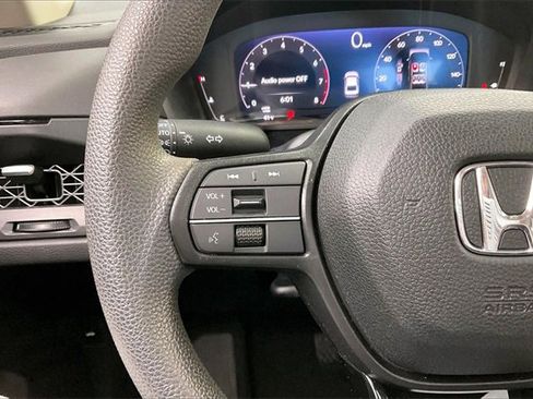 Certified 2023 Honda Accord EX image 23