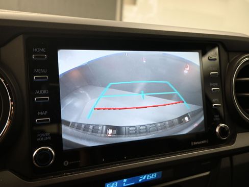 Certified 2021 Toyota Tacoma TRD Off-Road image 13