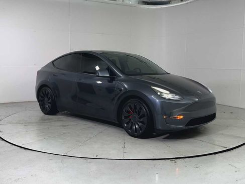 Used 2022 Tesla Model Y Performance image 8