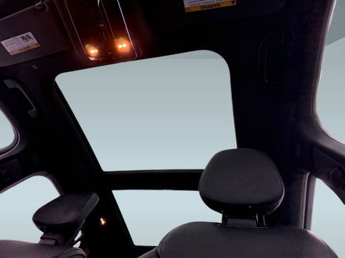 Certified 2023 Mercedes-Benz GLC 300 4MATIC image 14