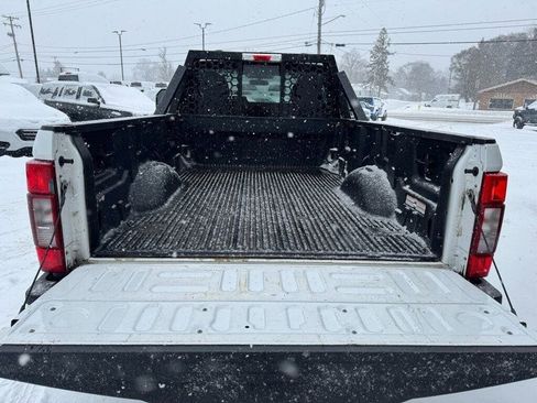 Used 2022 Ford F250 XLT AWD/4WD image 24