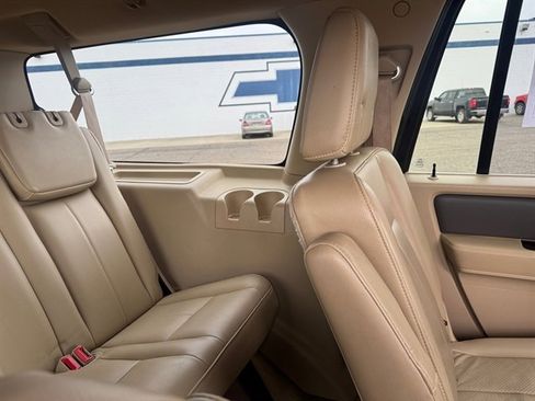Used 2014 Ford Expedition EL XLT w/ Equipment Group 202A AWD/4WD image 26