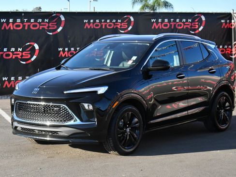 Used 2024 Buick Encore GX Sport Touring w/ Comfort Package image 3