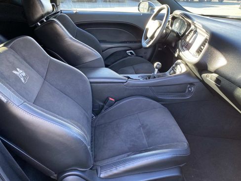 Used 2019 Dodge Challenger R/T Scat Pack w/ Shaker Package image 22
