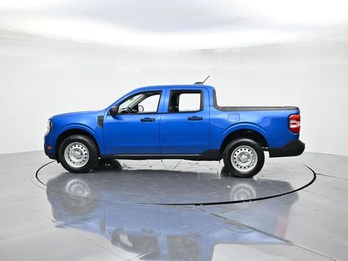 New 2025 Ford Maverick XL image 8
