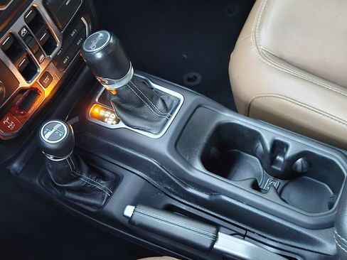 Used 2020 Jeep Wrangler Unlimited Rubicon AWD/4WD image 26