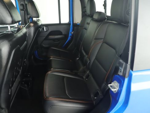 Certified 2021 Jeep Gladiator Mojave image 23