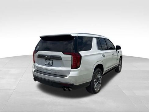 Used 2023 GMC Yukon Denali Ultimate w/ LPO, Floor Liner Package AWD/4WD image 4