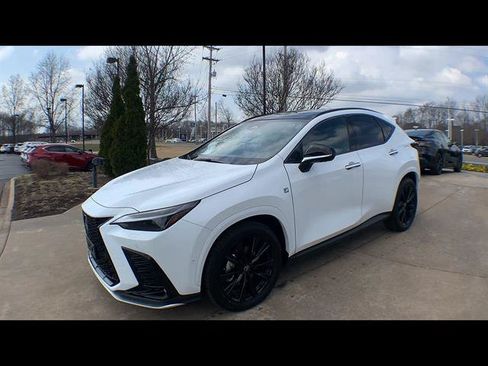 Used 2026 Lexus NX 450h+ F Sport AWD/4WD image 4
