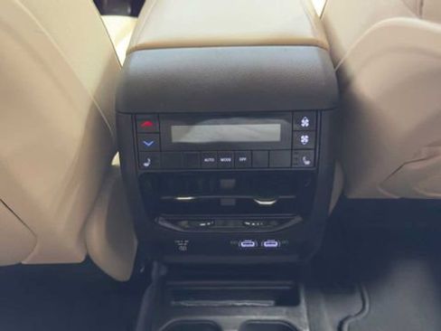 Used 2021 Jeep Grand Cherokee L Limited image 17