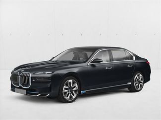Used 2023 BMW i7 xDrive60 w/ Parking Assistance Package AWD/4WD video 1