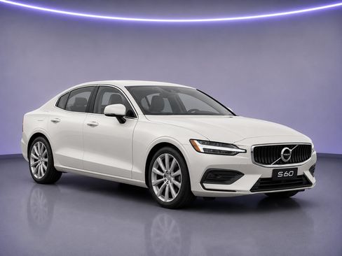 Used 2019 Volvo S60 T5 Momentum FWD image 1
