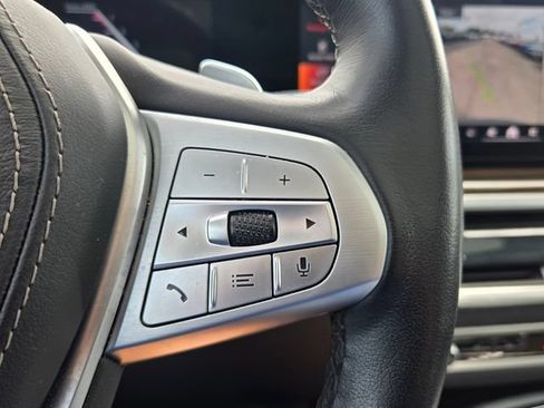 Used 2025 BMW X7 xDrive40i AWD/4WD image 25