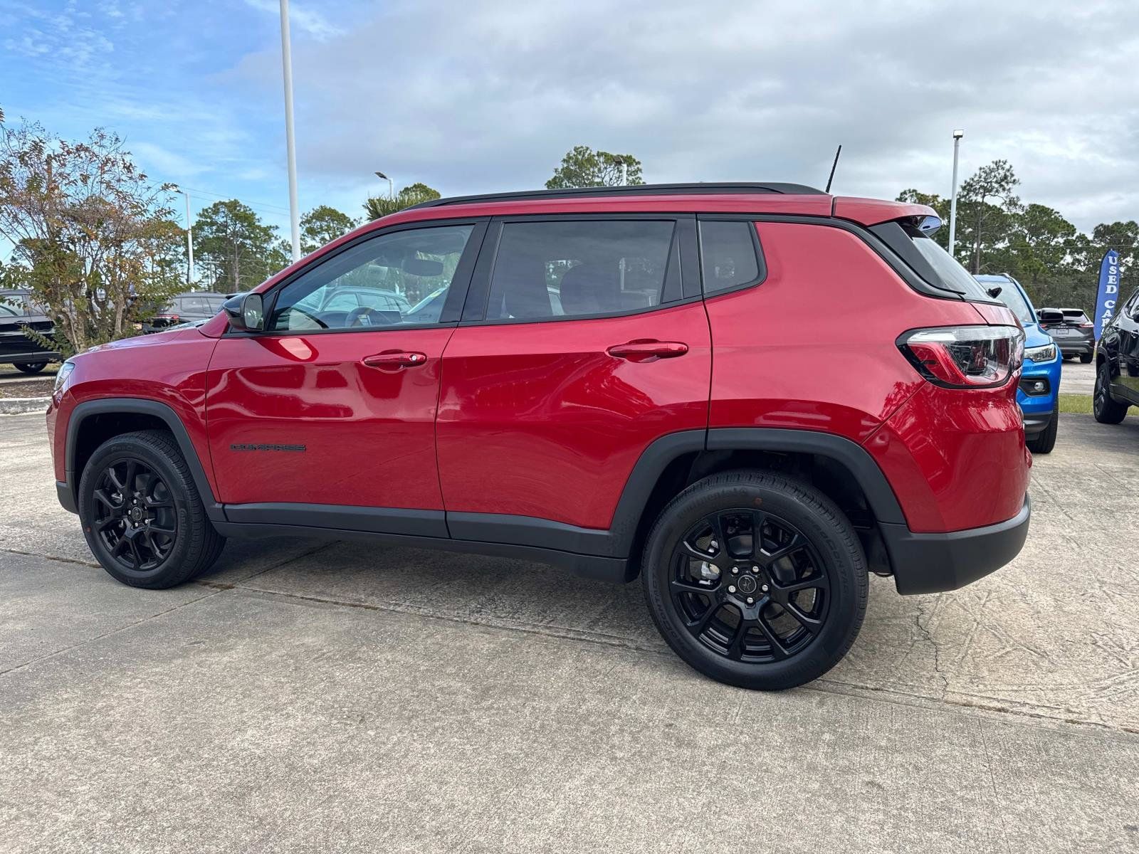 New 2026 Jeep Compass Latitude AWD/4WD image 5