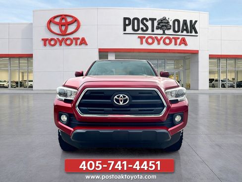 Used 2016 Toyota Tacoma SR5 w/ SR5 Appearance Package (SN) RWD image 4
