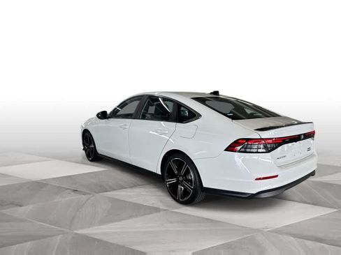 Used 2023 Honda Accord Sport image 6