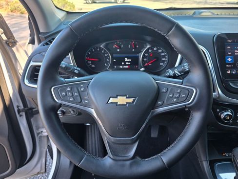 Used 2023 Chevrolet Equinox Premier image 22
