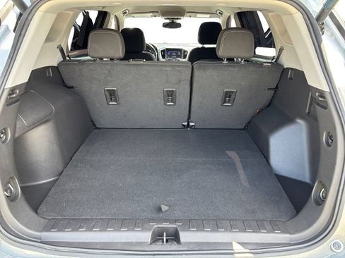Used 2024 GMC Terrain SLE w/ Driver Convenience Package FWD image 14