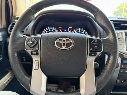 Used 2016 Toyota 4Runner Limited AWD/4WD image 11