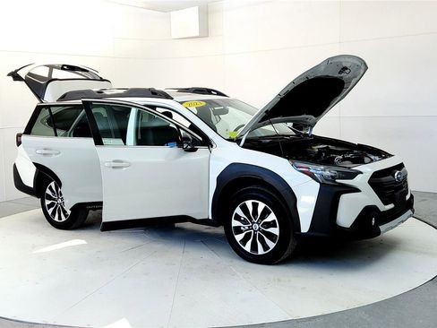 Used 2023 Subaru Outback Limited image 12
