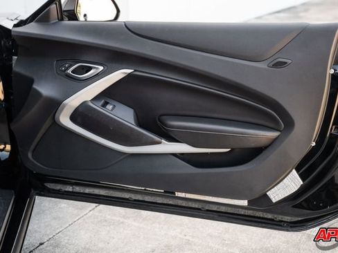 Used 2018 Chevrolet Camaro SS image 64