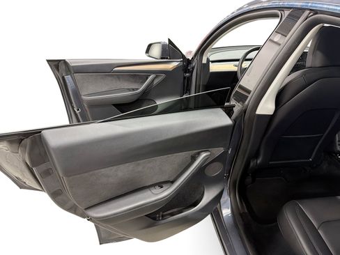 Certified 2023 Tesla Model Y Performance AWD/4WD image 10