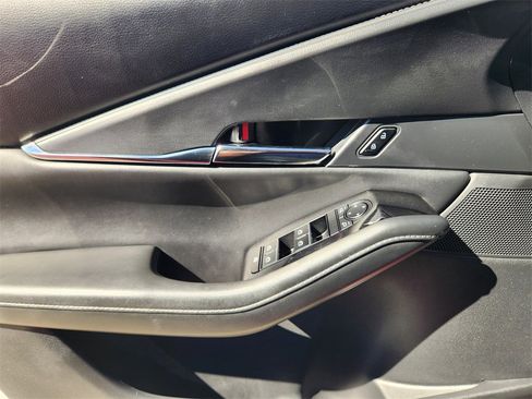 Used 2025 MAZDA CX-30 AWD 2.5 S w/ Preferred Package image 25