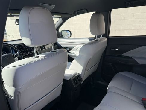 Used 2019 Mitsubishi Outlander GT image 22