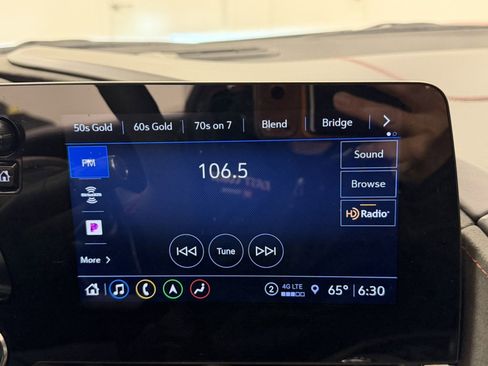 Used 2021 Chevrolet Corvette Stingray Premium Cpe w/ Z51 Performance Package image 23